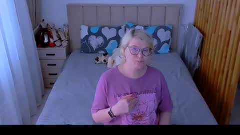 Sabrina MacMarren online show from 06.24.26