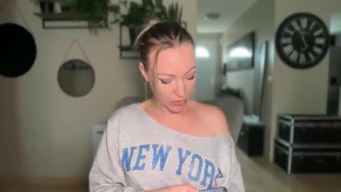 sacha__xx online show from 03.03.26