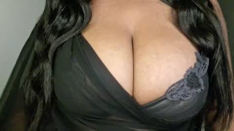 Snapshot of sachita07 chatting on 07.25.26 sachita online show from 07.25.26