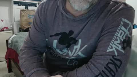 Snapshot of sactosteve chatting on 01.18.26 dadbod online show from 01.18.26