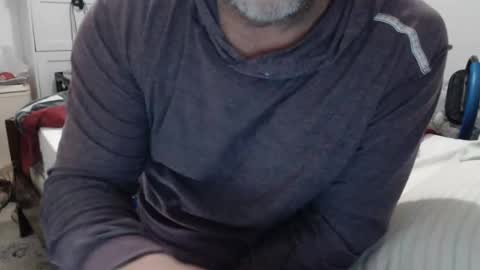 Snapshot of sactosteve chatting on 01.18.26 dadbod online show from 01.18.26