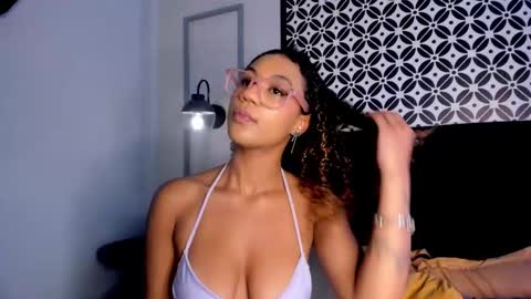 Snapshot of sade_jackson1 chatting on 10.11.25 Sophie online show from 10.11.25