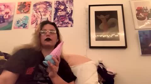 Snapshot of sadgirlsocial chatting on 11.06.25 sweet angel baby online show from 11.06.25