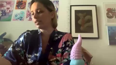 Snapshot of sadgirlsocial chatting on 11.16.25 sweet angel baby online show from 11.16.25