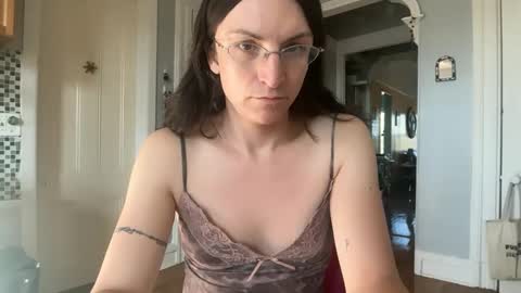 Snapshot of sadie_stars chatting on 10.09.25 Sadie online show from 10.09.25