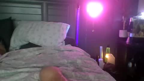 Snapshot of sadiessecretcloset chatting on 01.01.25 Sadiessecret online show from 01.01.25