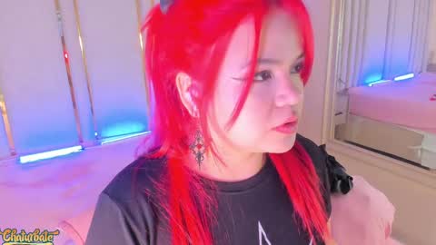 Snapshot of saekohofman chatting on 09.22.25 Mara online show from 09.22.25