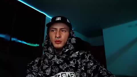 Snapshot of saemzam chatting on 02.16.25 saemzam online show from 02.16.25