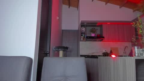 Snapshot of sag_1998 chatting on 12.16.24 Sag online show from 12.16.24