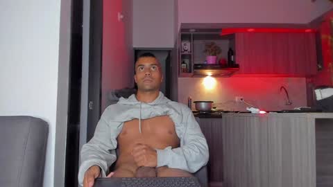 Snapshot of sag_1998 chatting on 12.26.24 Sag online show from 12.26.24