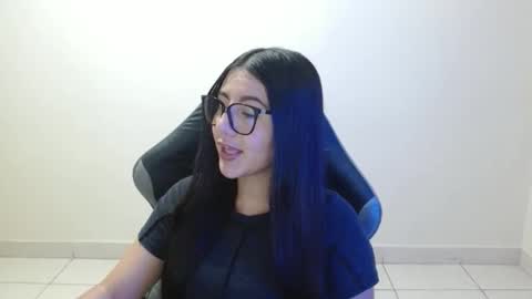 Sahaliefox  online show from 04.16.26