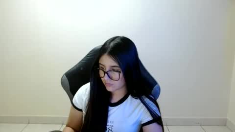 Sahaliefox  online show from 06.12.26
