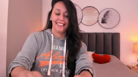 Sahara Garcia online show from 05.14.26