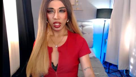 Snapshot of sahayafox chatting on 06.15.26 sahayafox online show from 06.15.26