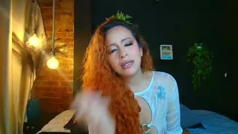 Snapshot of sahra_tayl0r_ chatting on 06.10.26 SARA online show from 06.10.26