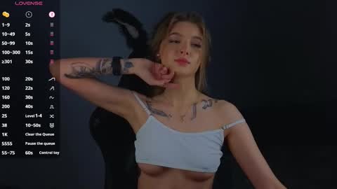 Snapshot of saillise chatting on 02.10.26 Sofia online show from 02.10.26