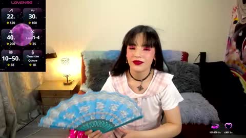 Snapshot of sailor_moon07 chatting on 09.19.25 sailor online show from 09.19.25