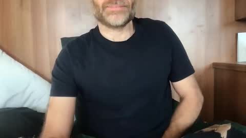 Snapshot of saint009 chatting on 01.16.25 saint009 online show from 01.16.25