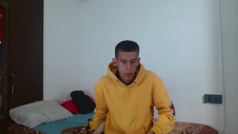 Snapshot of saint_boyy chatting on 12.04.24 saint boy online show from 12.04.24