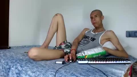 Snapshot of saint_boyy chatting on 01.08.25 saint boy online show from 01.08.25