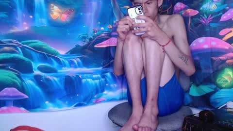 Snapshot of saint_boyy chatting on 01.20.25 saint boy online show from 01.20.25