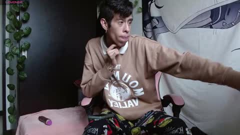 Snapshot of saint_boyy chatting on 09.10.25 saint boy online show from 09.10.25