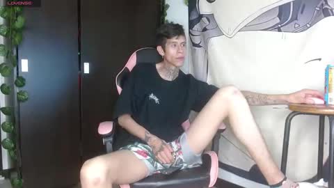 Snapshot of saint_boyy chatting on 09.17.25 saint boy online show from 09.17.25