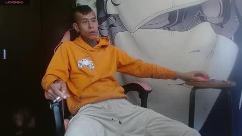 Snapshot of saint_boyy chatting on 09.28.25 saint boy online show from 09.28.25