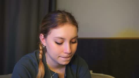 Snapshot of sairally chatting on 05.21.26 Ariel online show from 05.21.26