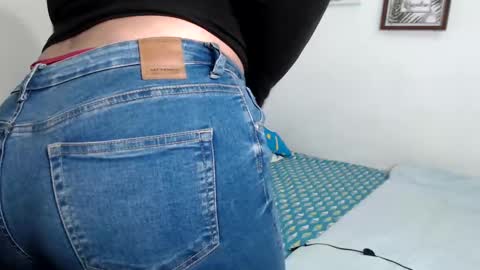 Snapshot of sakhmett chatting on 12.20.24 Sarah online show from 12.20.24