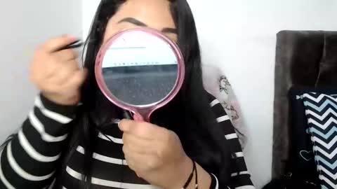 Snapshot of sakhmett chatting on 01.12.26 Sarah online show from 01.12.26