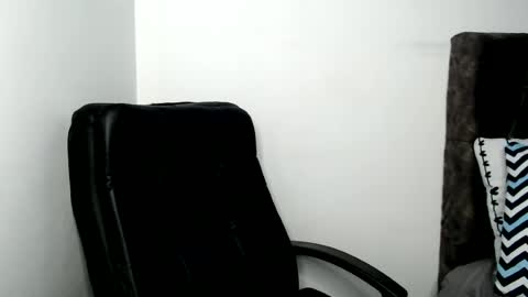 Sarah online show from 06.12.26