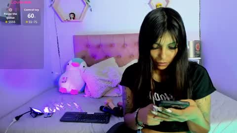 Snapshot of sakiakanee chatting on 07.29.26 Saki Akanee online show from 07.29.26