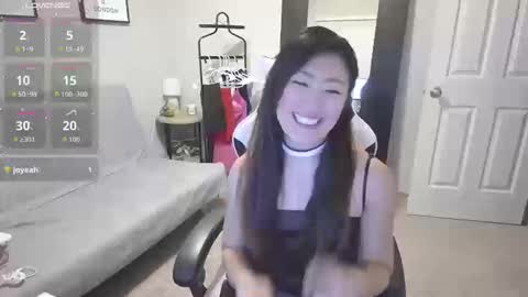 Sakura online show from 10.11.25