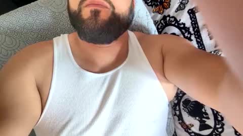 sal cumplaciente online show from 10.31.25