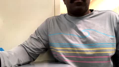 Snapshot of salgozzi chatting on 09.11.25 Cum Hanks online show from 09.11.25