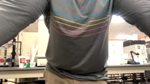 Snapshot of salgozzi chatting on 10.03.25 Cum Hanks online show from 10.03.25