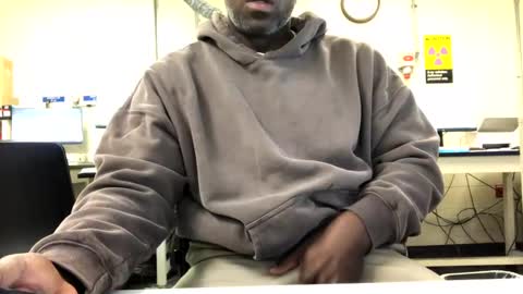 Snapshot of salgozzi chatting on 11.02.25 Cum Hanks online show from 11.02.25