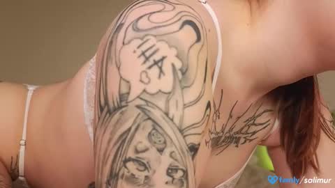 Snapshot of salimurr chatting on 10.11.25 Sali online show from 10.11.25