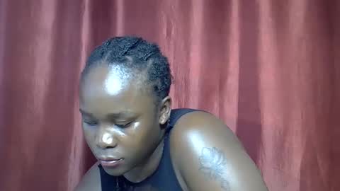 Snapshot of sally_bee1 chatting on 04.28.26 sally_bee1 online show from 04.28.26