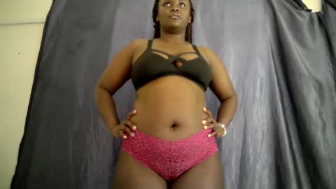 sally_bee1 online show from 07.26.26