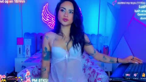miss Sally online every night from 1am to 8am  Colombia time online show from 05.25.26