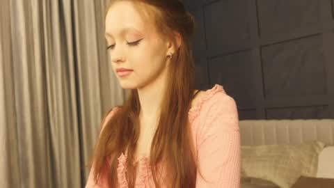 Snapshot of sallypinkman chatting on 06.01.26 Sally Pinkman online show from 06.01.26