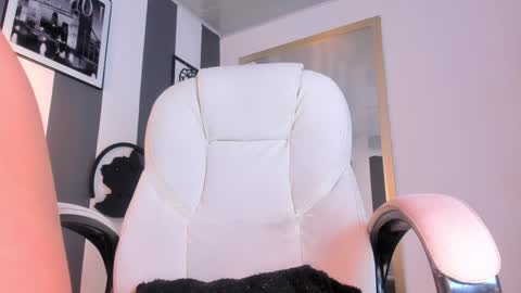 salome__evans online show from 01.26.25