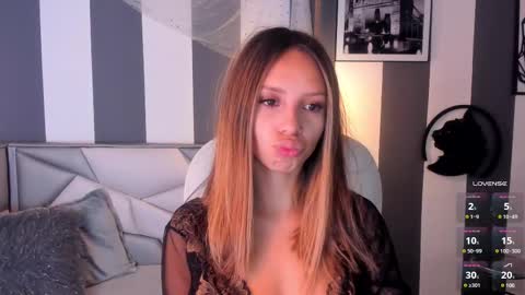 salome__evans online show from 03.11.25