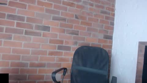 Snapshot of salome__hills chatting on 02.11.25 online show from 02.11.25