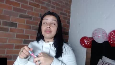 Snapshot of salome__hills chatting on 02.14.25 online show from 02.14.25