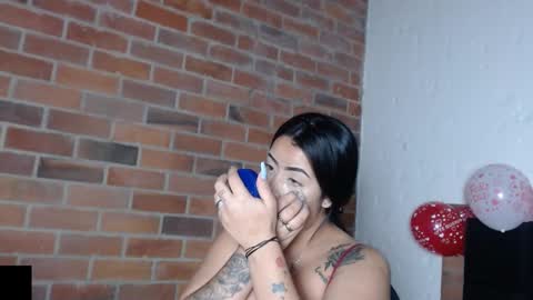 Snapshot of salome__hills chatting on 02.14.25 online show from 02.14.25