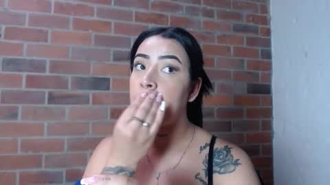 Snapshot of salome__hills chatting on 09.11.25 online show from 09.11.25