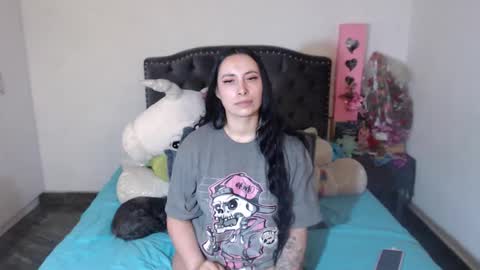 Snapshot of salomefox2 chatting on 02.19.26 yenny online show from 02.19.26